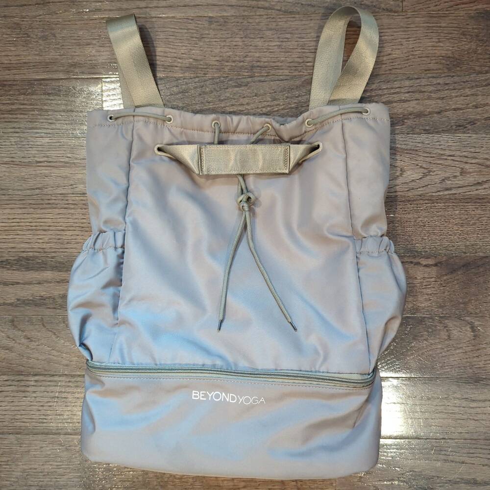 Beyond Yoga Backpack‎ Gray